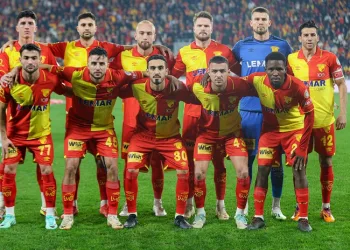 Göztepe fırsat tepti