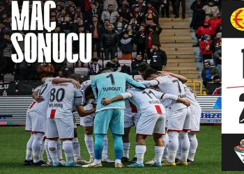 Eskişehirspor şampiyonluk yarışında yara aldı