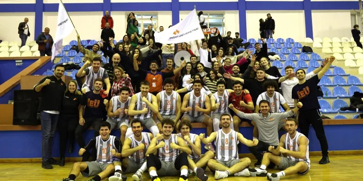 Basketbolda şampiyon İzmir Ekonomi Üniversitesi