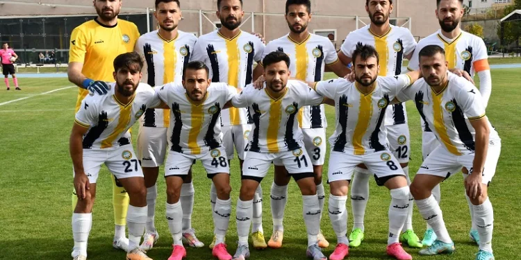 Talasgücü Belediyespor 5 maçı iç sahada kazandı