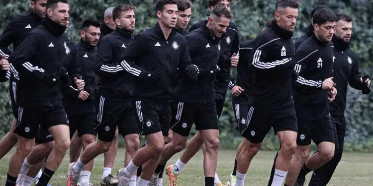 Altay’da oyuncular antrenmana çıkmadı