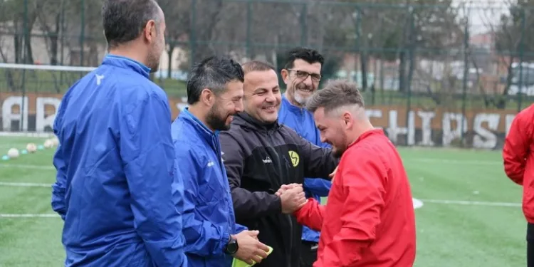 Eskişehirspor yeni teknik direktörü gözetiminde ilk idmanını yaptı