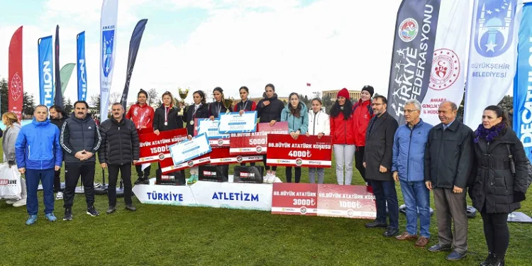 Büyük Atatürk Koşusu’nun şampiyonu EGO Spor’dan