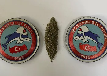 Sakız kutusu içerisinde uyuşturucu ele geçirildi