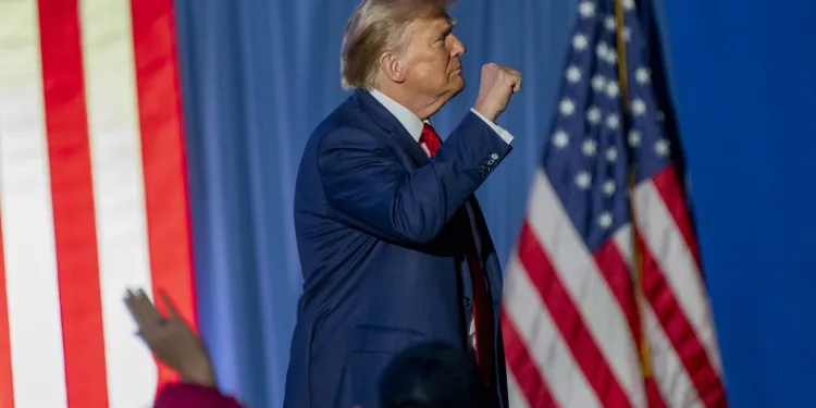 Colorado’da hezimete uğrayan Donald Trump, Michingan’da zafer kazandı