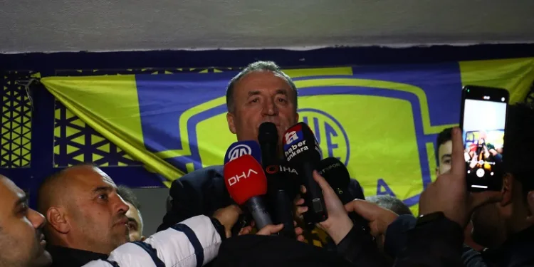 Faruk Koca: “Türkiye’deki şehitlerin gündemini aldığım için üzüntümü ifade etmek isterim”