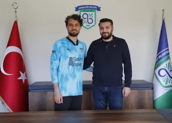 Menemen FK’da kaleci Oğuz Çalışkan transfer oldu