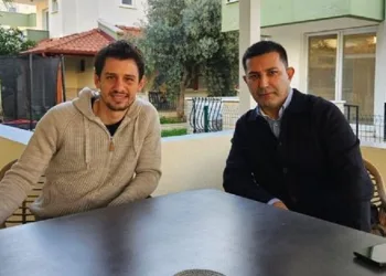 Kuşadası Belediye Başkanı Ömer Günel, hakem Halil Umut Meler’le görüştü