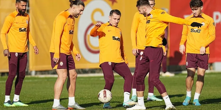 Galatasaray, Fenerbahçe derbisi hazırlıklarını tamamladı