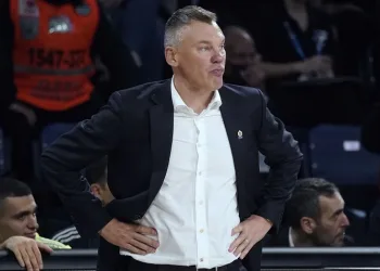Sarunas Jasikevicius: “İkinci yarı Efes’i durdurduk”