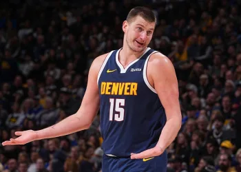 NBA’de Nikola Jokic’in tarihe geçtiği maçta Nuggets, Grizzlies’ı farklı yendi