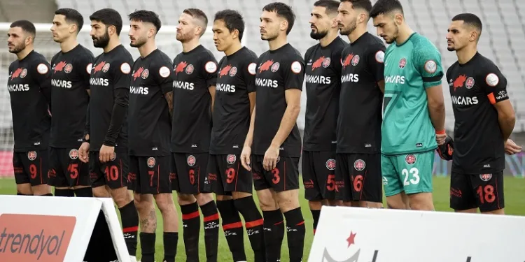 Fatih Karagümrük, ilk yarının en az gol yiyen 3. takımı