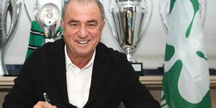 Fatih Terim, Panathinaikos’a resmi imzayı attı