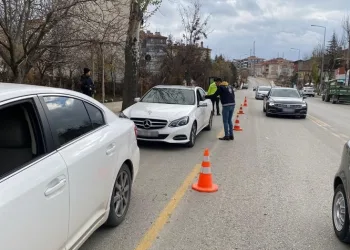 Polisi ekipleri yılbaşı öncesinde denetimlerini artırdı