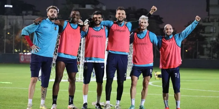 Alanyaspor, Antalyaspor maçı hazırlıklarına başladı