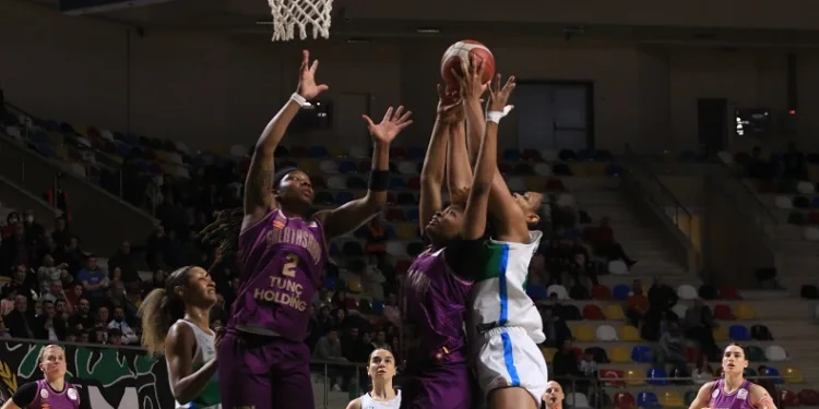 Kadınlar Basketbol Süper Ligi: İzmit Belediyespor: 93 – Galatasaray: 79