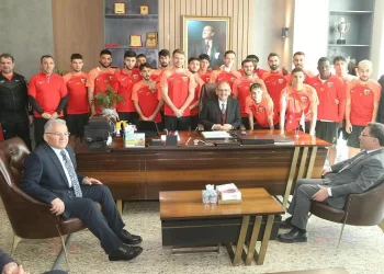 Bakan Özhaseki’den Kayserispor’a ziyaret