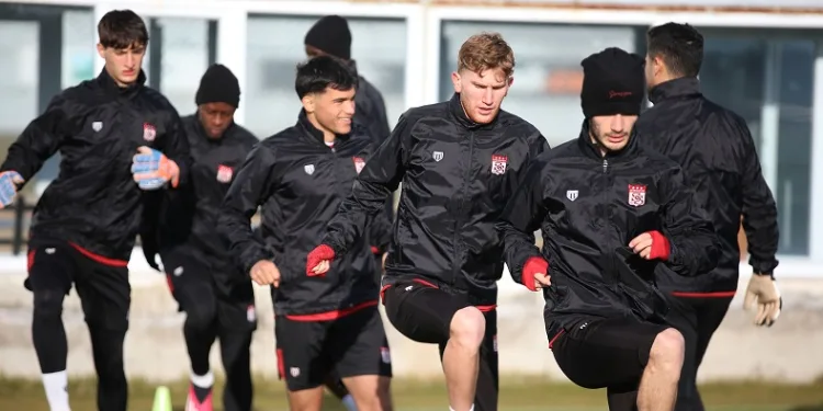 Sivasspor 2023’ün son antrenmanını gerçekleştirdi