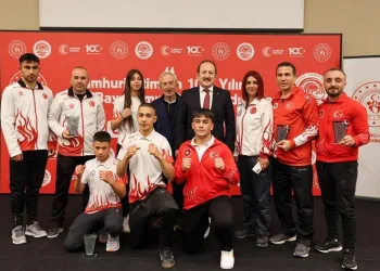 Mersin’de başarılı sporcular ödüllendirildi