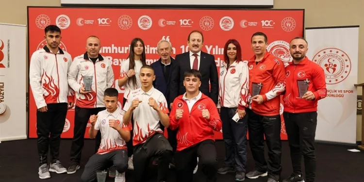 Mersin’de başarılı sporcular ödüllendirildi