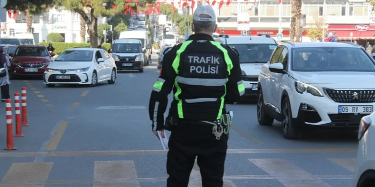 Aydın’da yılbaşında 106 trafik polisi görev yapacak