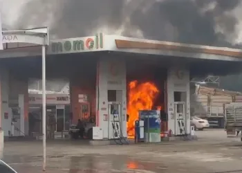Diyarbakır’da akaryakıt istasyonunda korkutan yangın