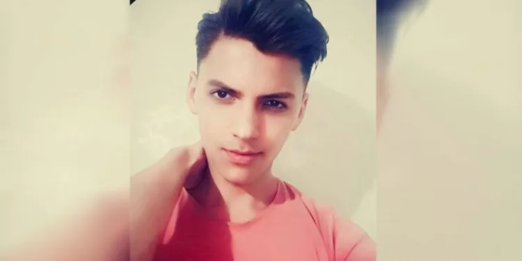Eşyalarını kullandığı gerekçesiyle kardeşini bıçakladı