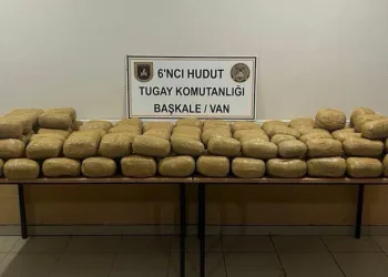 Van hudut hattında 143 kilo uyuşturucu ele geçirildi