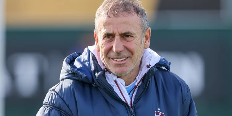 Abdullah Avcı: “Trabzonspor tarihi ile büyüdük”