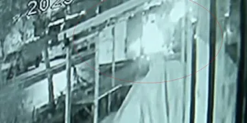 Beylikdüzü’nde otobüs kundaklama girişimi