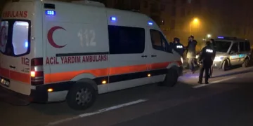 Eşinden korkan kadın camdan atladı