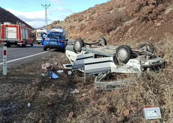 Kontrolden çıkan otomobil takla attı: 4 yaralı