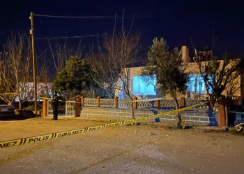 Müstakil evde doğal gaz patlaması