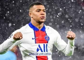 Real Madrid’den sürpriz Mbappe kararı!