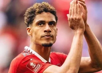 Varane devleri peşine taktı!