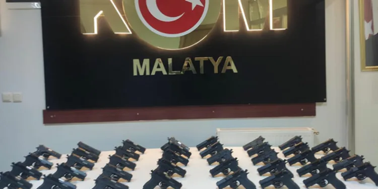 Malatya’da silah kaçakçılığında 3 şüpheli yakalandı