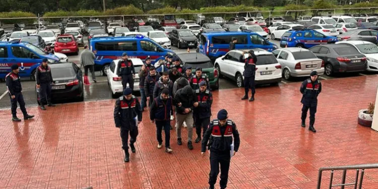Bodrum’da göçmen kaçakçılığına 8 tutuklama