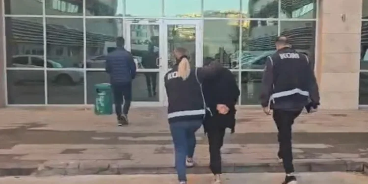 2 ilde silah ticareti operasyonu