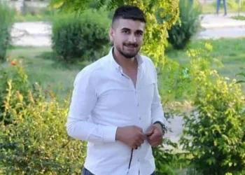 Çapraz ateşe tutulan genç hayatını kaybetti
