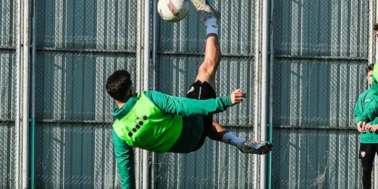 Bursaspor idman sonrası kampa girdi