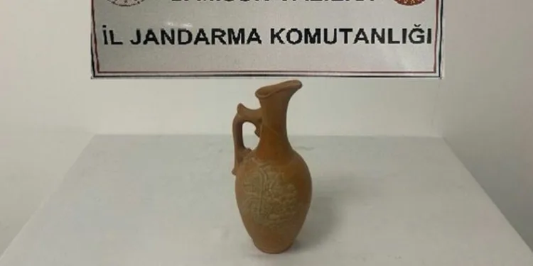 Jandarma tarihi eser niteliğinde testi ele geçirdi