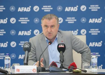 Bakan Bak’tan genç tekvandocular için tebrik mesajı