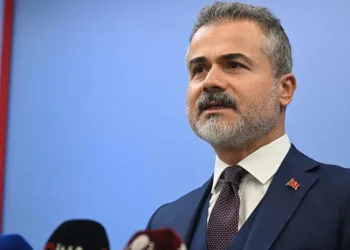 Yeniden Refah’tan sert açıklama