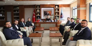 Genç MÜSİAD’dan Rektör Özkan’a ziyaret