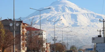 Ağrı Dağı’ndan kartpostallık görüntü