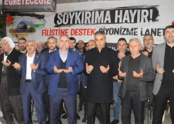 İftar sonrası Filistin’e dua