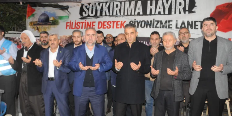 İftar sonrası Filistin’e dua