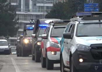 Samsun’da sağlık araçları korteji