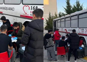 Öğrenciler kan bağışında bulundu