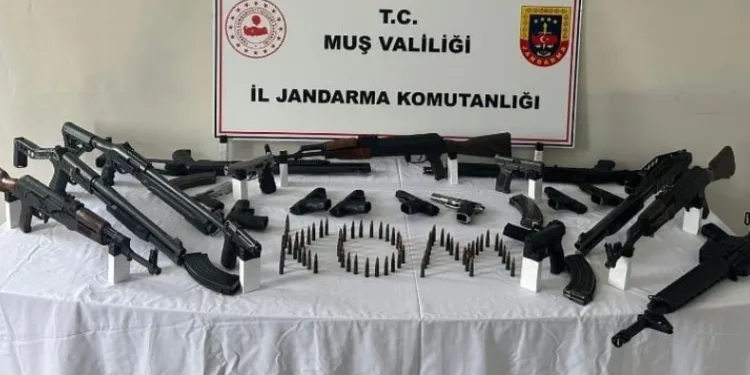 Muş’ta silah ve mühimmat operasyonu